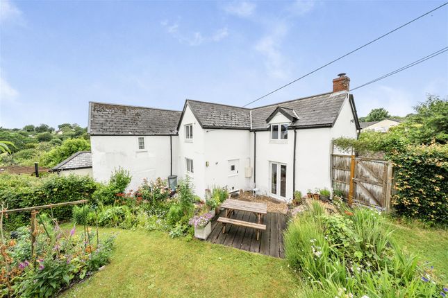 2-bed house on Hilltop, Axminster, £325,000