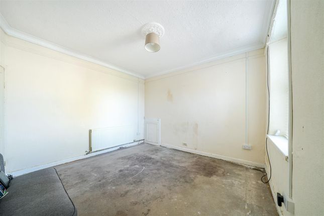 282, Middle Road, Swansea photo 4