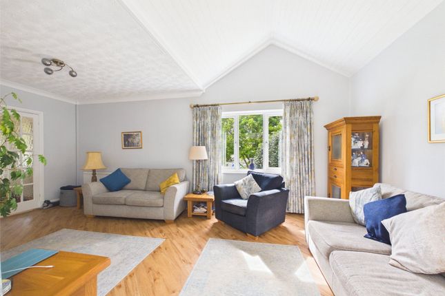1, Oakbank, Gloucestershire photo 3