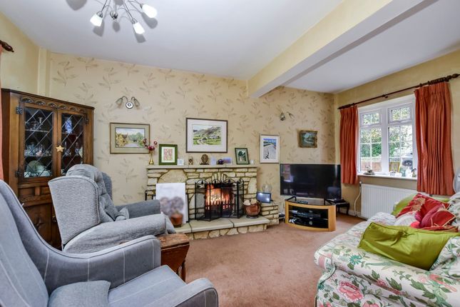 35 Church Lane, Rickmansworth photo 2