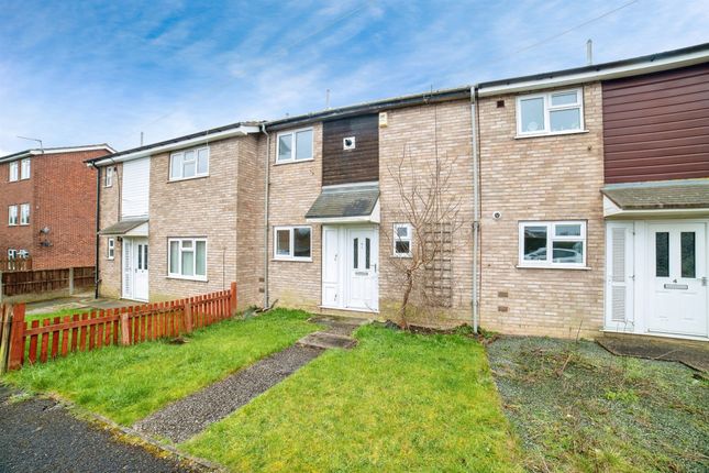 Terraced house for sale in Briar Close, Alfreton