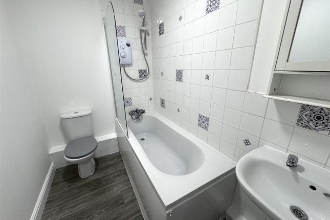65, Pontefract Road, Barnsley photo 4