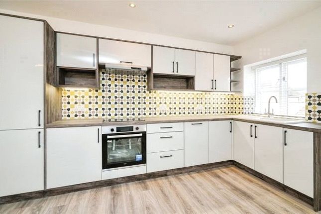 Flat for sale in Market Square, Bicester, Oxfordshire