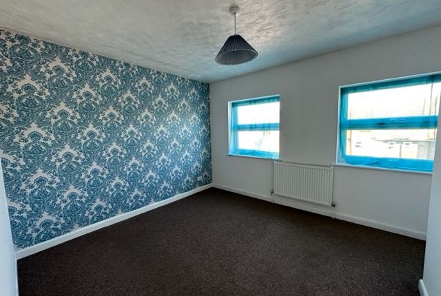 14, Peterborough photo 4
