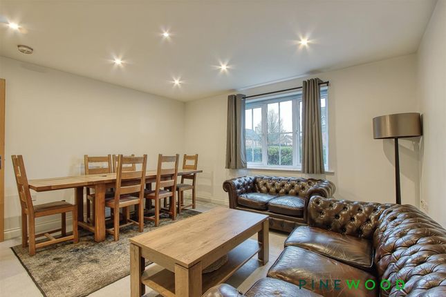 9 Linacre House, Chesterfield photo 4