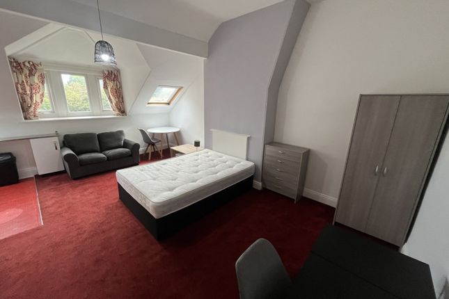 Room 5, 6, Woodhouse Cliff, Leeds photo 5