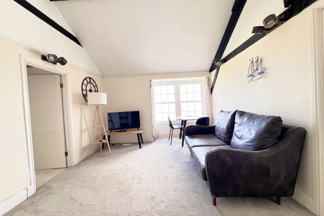 Flat 3, The Malt House, Newlyn photo 4