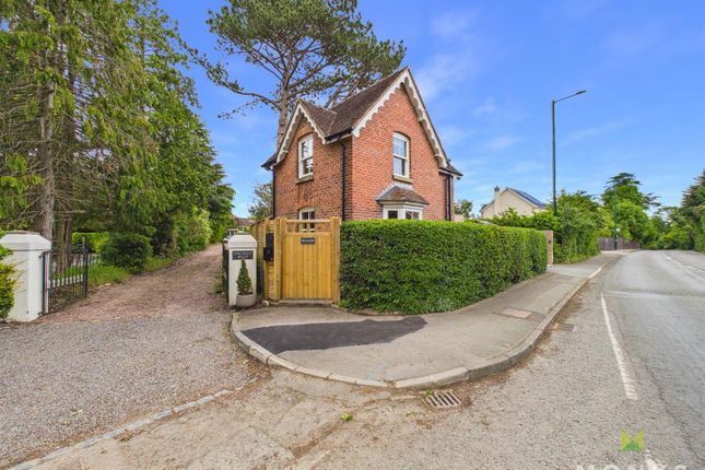 2-bed house on Red Lodge, Off The Mount, Shrewsbury, £395,950