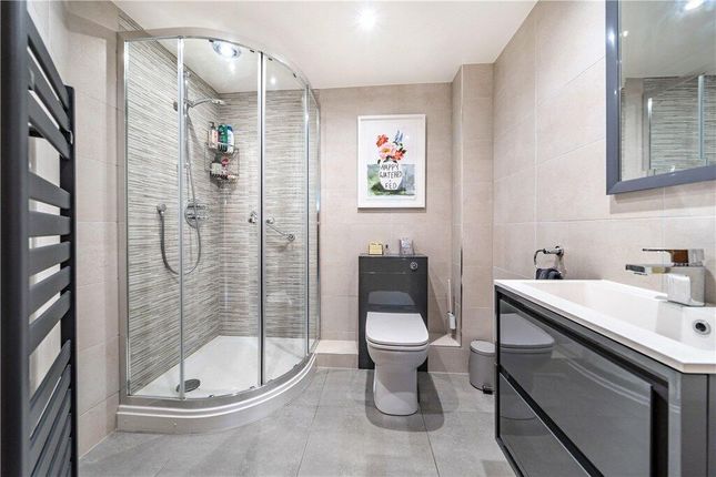 Flat for sale in Brockley Hill, Stanmore