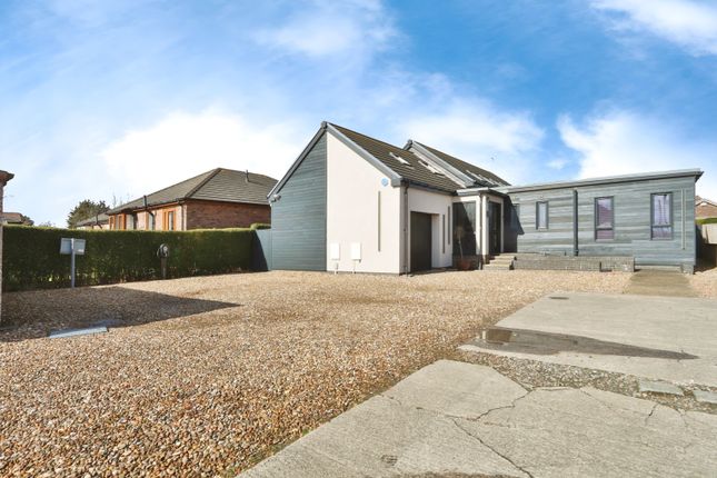 Sky View Lodge, 91A Thorn Road, Hull photo 4