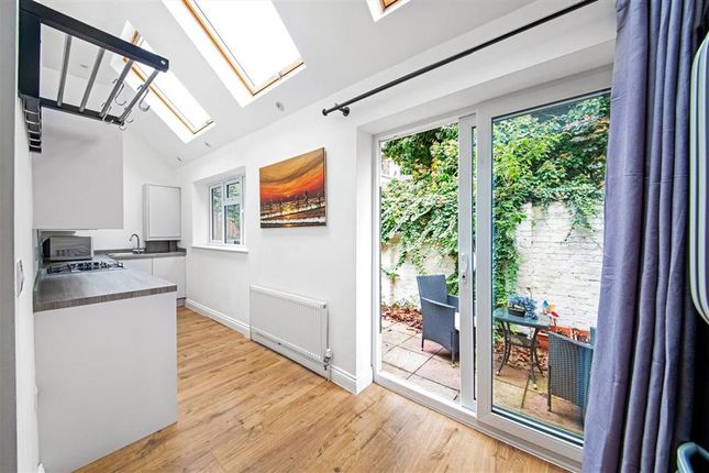 18, Greenland Mews, London photo 2