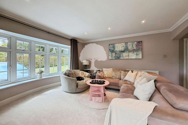 1, Old Farm Close, Beaconsfield photo 2