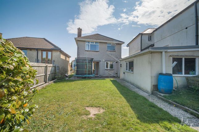 17, Sunningdale Avenue, Swansea photo 4
