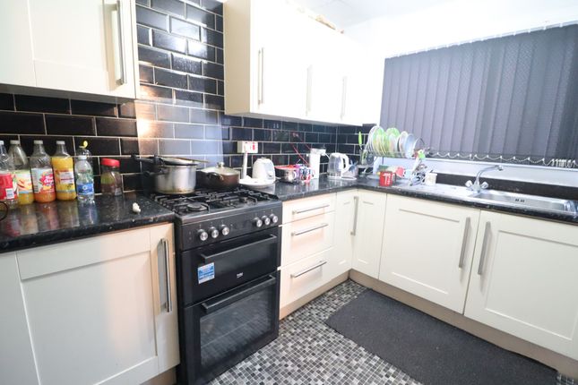 12 Cherry Close, Blackburn photo 4