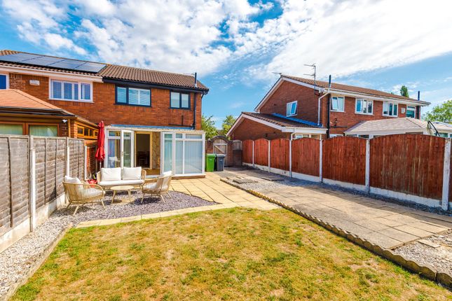 18 Muirfield Close, Warrington photo 4