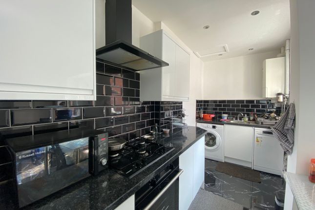 Semi-detached house to rent in The Greenway, Leicester