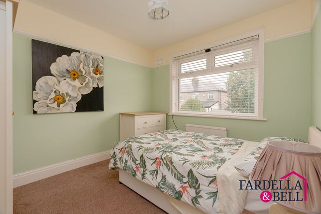 5 Chiltern Avenue, Burnley photo 3