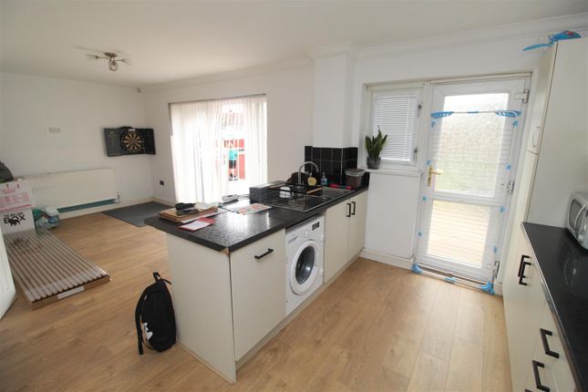 3 bed property for rent in Morfa Crescent, Rumney, Cardiff CF3