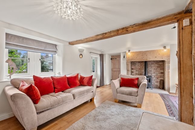 Thatch Cottage, Main Road, Matlock photo 4