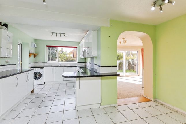 26, Betchworth Avenue, Reading photo 3