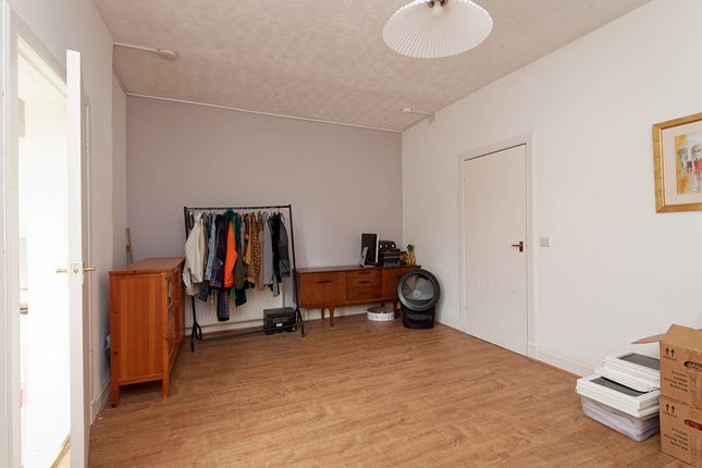 Melville Place, Carluke photo 4