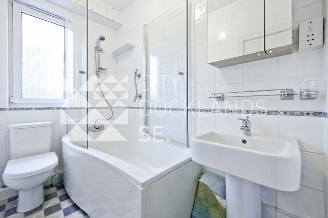 129, Arnold Estate, London photo 5
