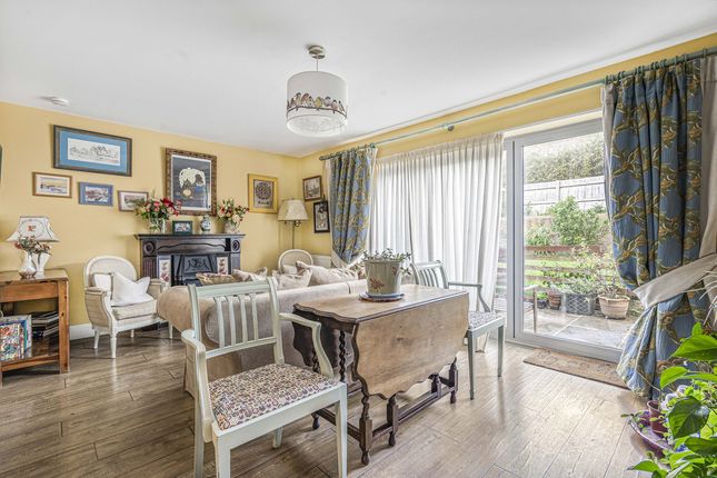 23, Hart Walk, Bicester photo 2