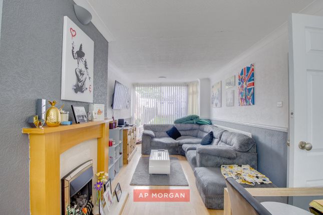 98, Gilbertstone Avenue, Birmingham photo 4