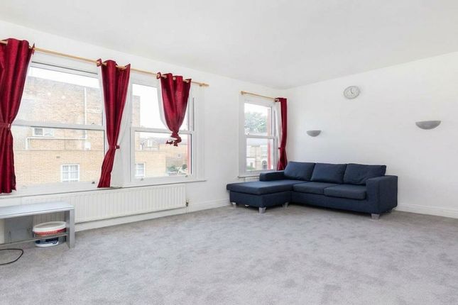 First Floor Flat, 13 Thornfield Road, London photo 2
