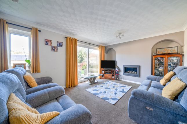 41, Moor View Drive, Devon photo 2