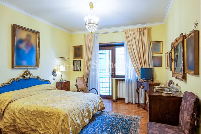 Apartment for sale in Via Petrarca, Napoli, Campania