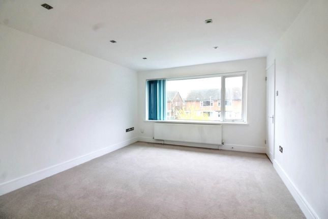 Ingram Avenue, Aylesbury photo 4