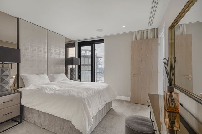 Flat for sale in Dumont, Albert Embankment