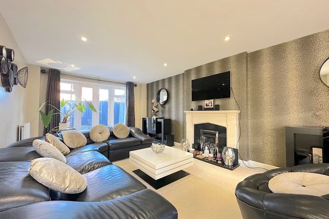 39, Hough Way, Wolverhampton photo 3