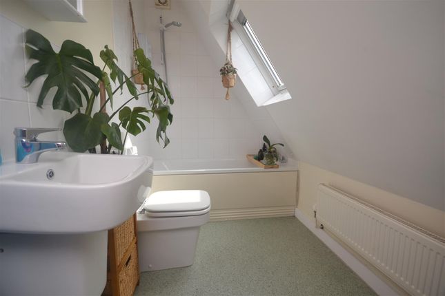 Flat 5, 14, Grange Avenue, Reading photo 4