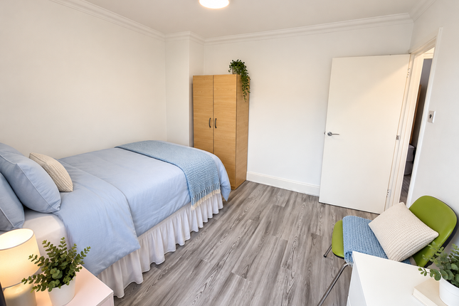 230 Levita House, Euston, London, NW1 1HN, London photo 2