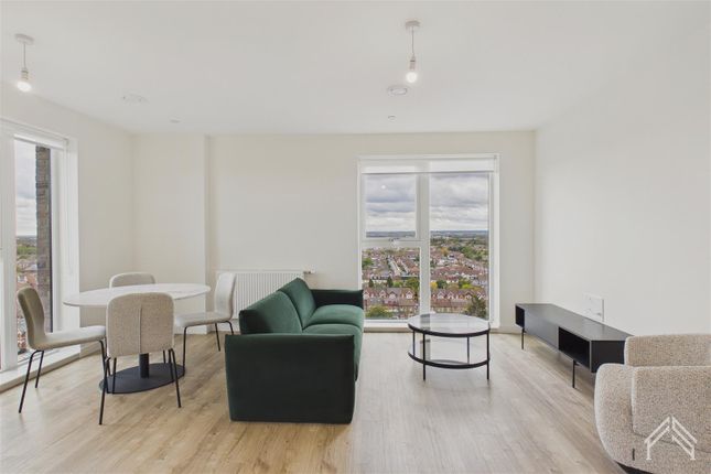 Damselfly Heights, 4 Teal Road, Ilford photo 3