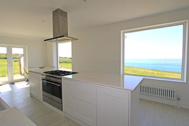 Costil Charte, Tourgis Hill, Alderney photo 3