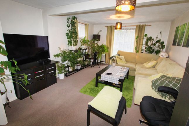 48, Berryfield Road, Cottingham photo 2