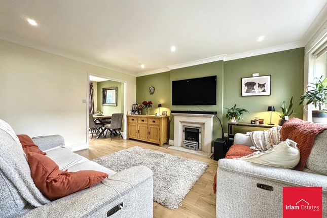 8 Calamanco Way, Manchester photo 2