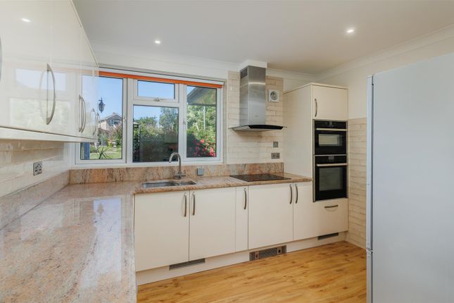 35, Ward Avenue, Cowes photo 4