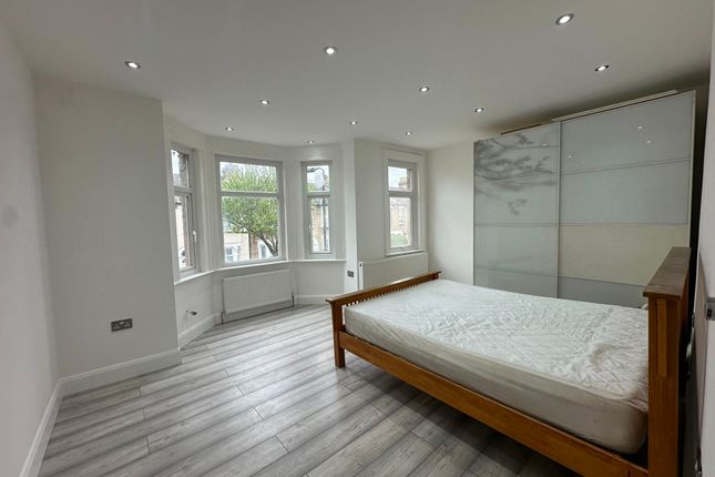 63 Morley Road, Leyton photo 4