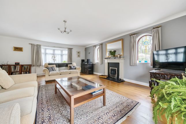67a, Parsonage Gardens, Enfield photo 3