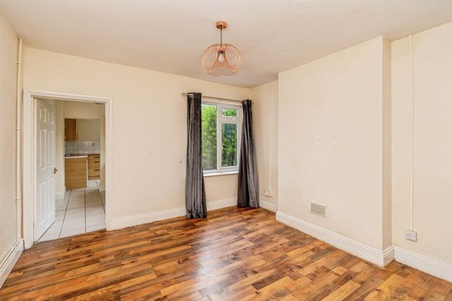 34, Chapel Street, Cannock photo 4