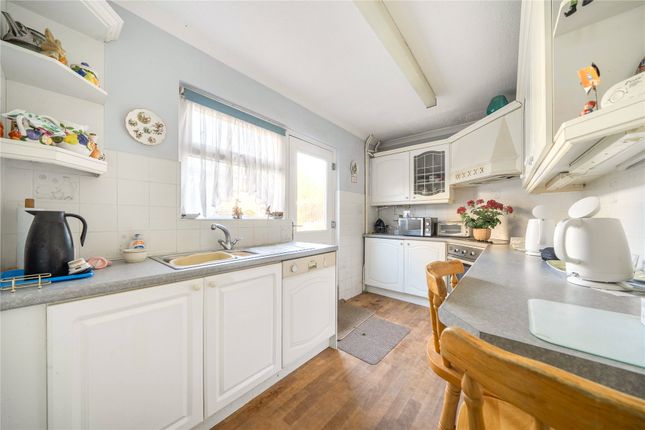 101, Princes Avenue, Surbiton photo 3