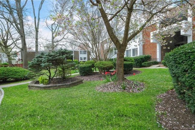 Town house for sale in 1114 Colony Drive, Hartsdale, New York, United States Of America