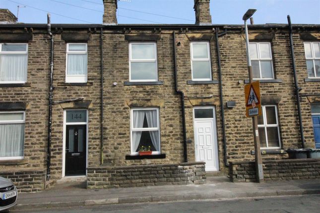 Terraced house to rent in South Parade, Cleckheaton