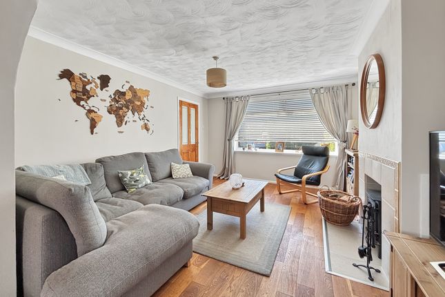 28, Foxs Way, Comberton photo 2