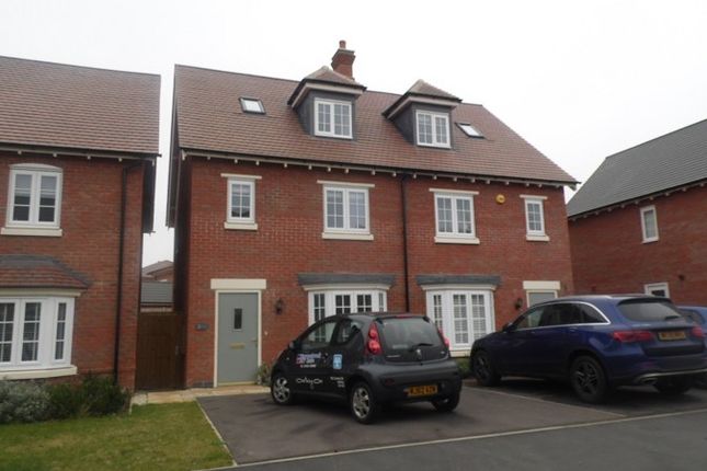 Thumbnail Semi-detached house to rent in Earn Drive, Lubbesthorpe, Leicester.
