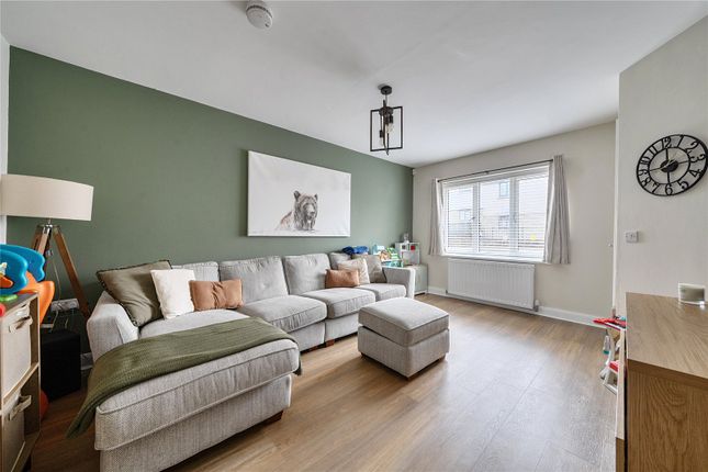 97, Hoggan Park, Powys photo 2